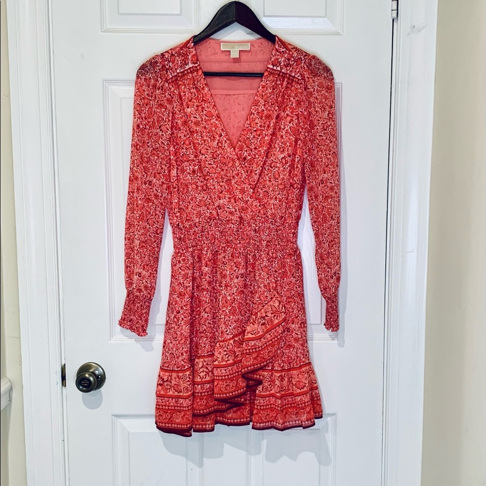 Michael Kors Raffle Dress.Size: P/XS. Runs big this brand (Size M could fits on)